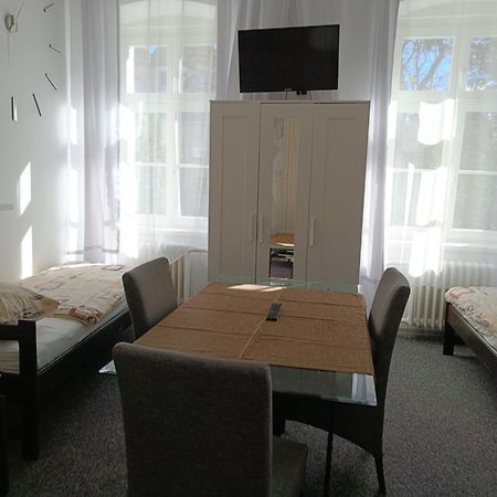 Hotel Polonia Namysłów Kültér fotó