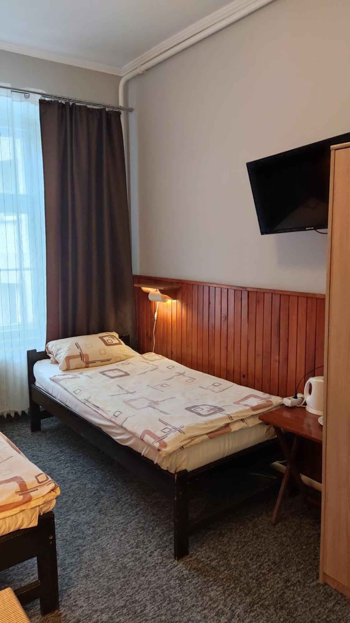 Hotel Polonia Namysłów Kültér fotó