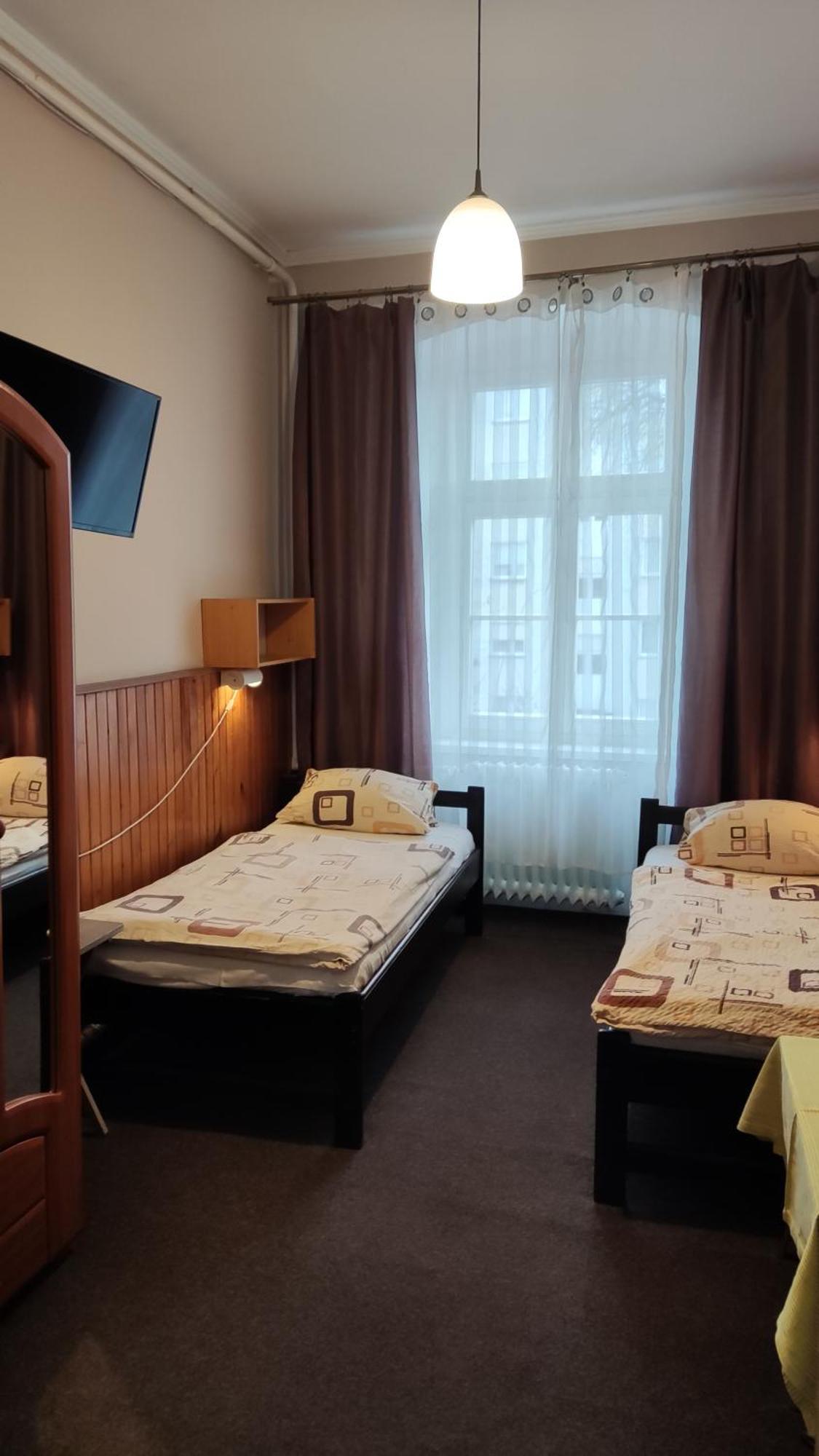 Hotel Polonia Namysłów Kültér fotó