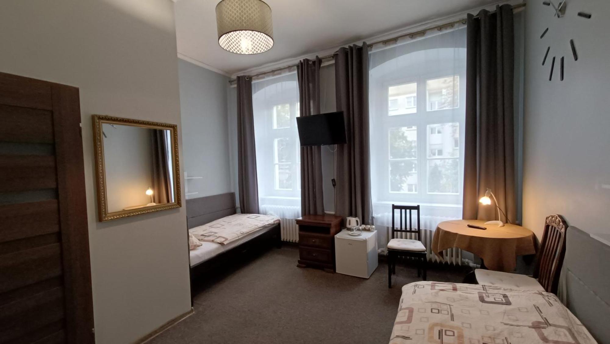 Hotel Polonia Namysłów Kültér fotó