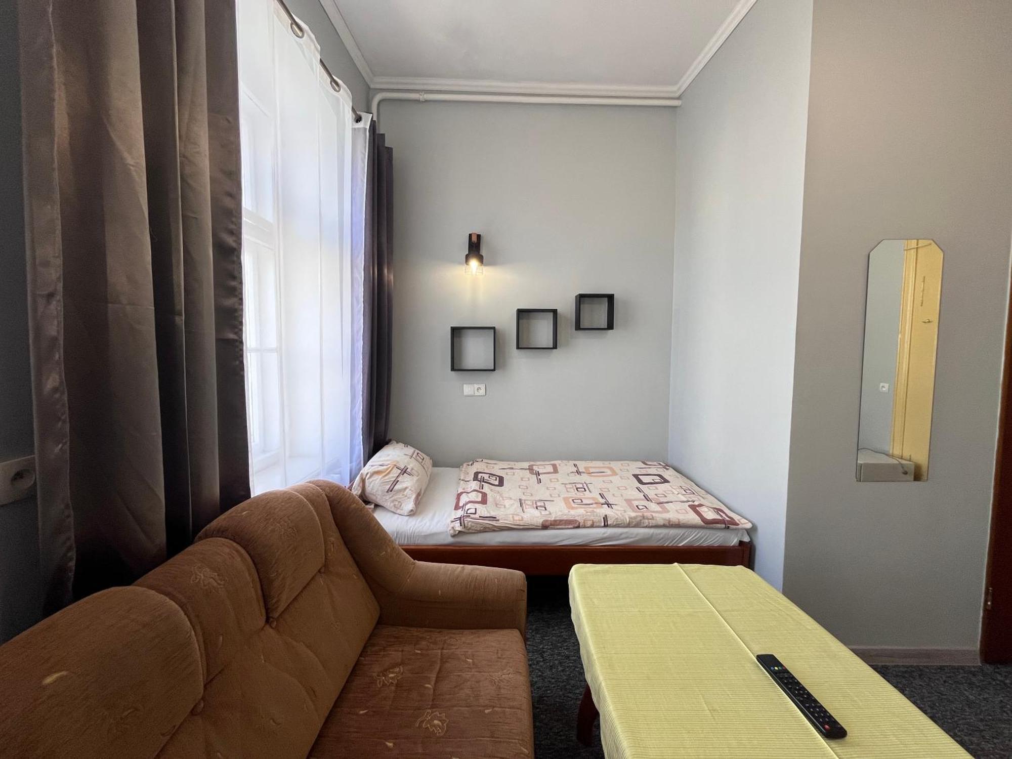 Hotel Polonia Namysłów Kültér fotó
