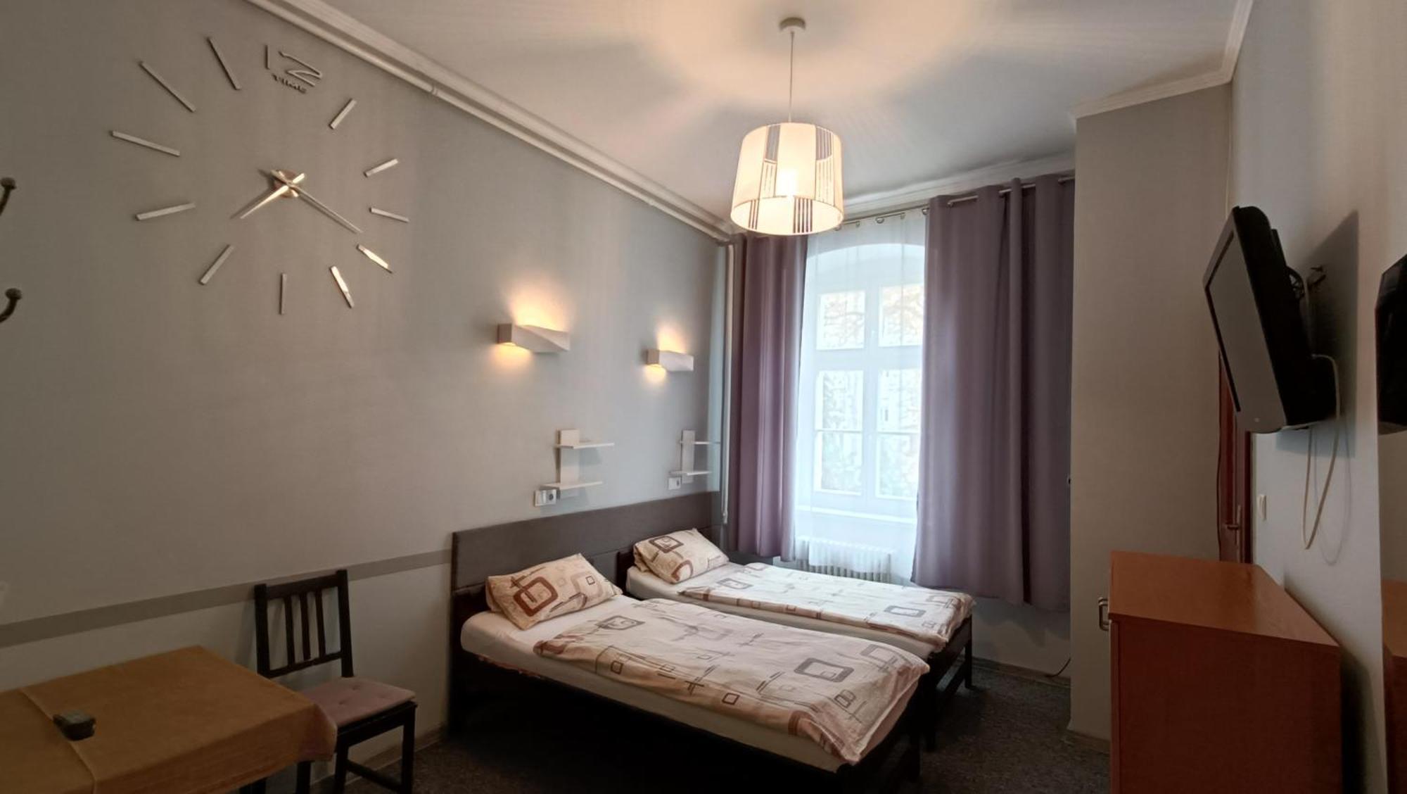 Hotel Polonia Namysłów Kültér fotó