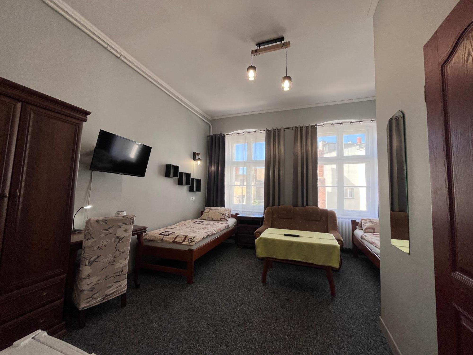 Hotel Polonia Namysłów Kültér fotó