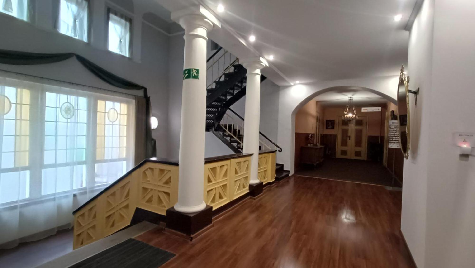 Hotel Polonia Namysłów Kültér fotó