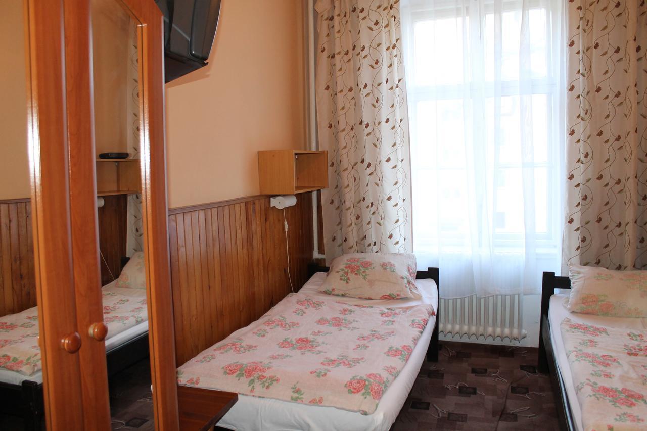 Hotel Polonia Namysłów Kültér fotó